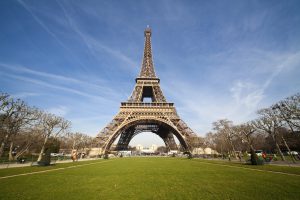 Artikelgebend ist die französische Hauptstadt Paris.